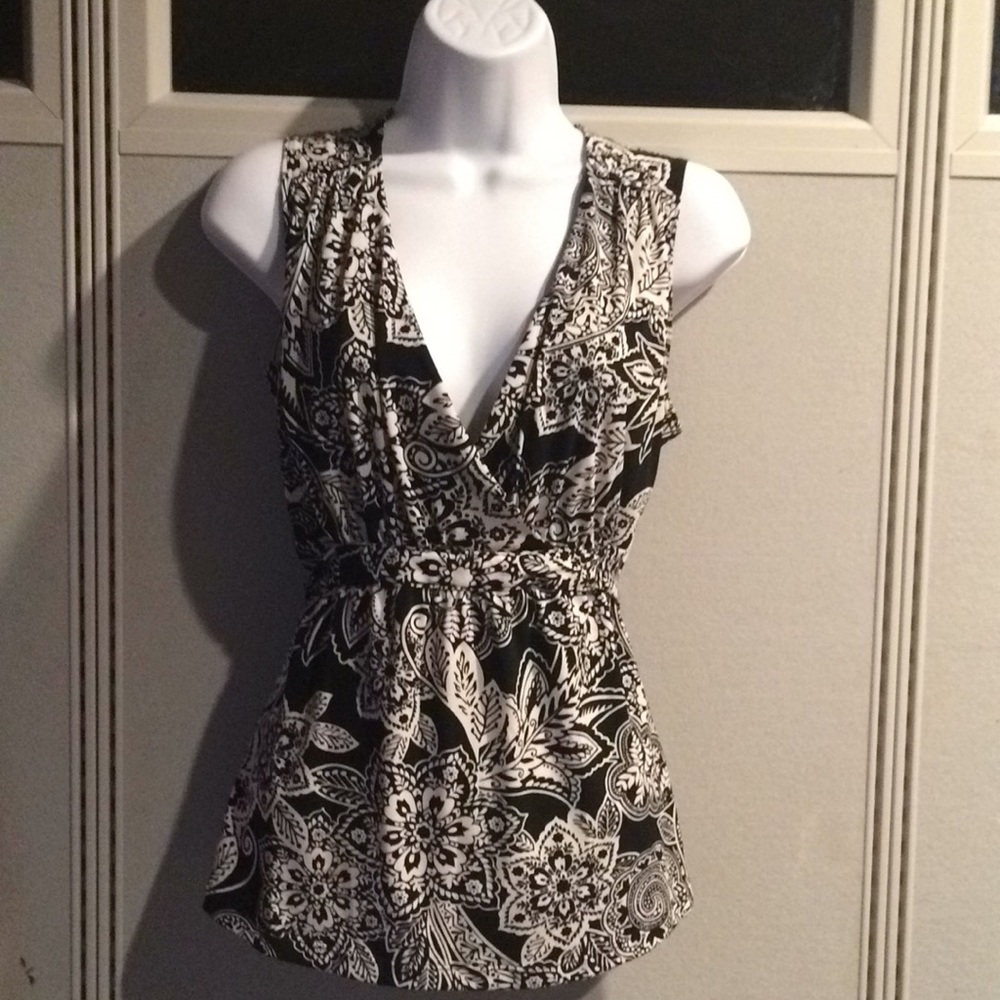 White House Black Market Sleeveless , Size S